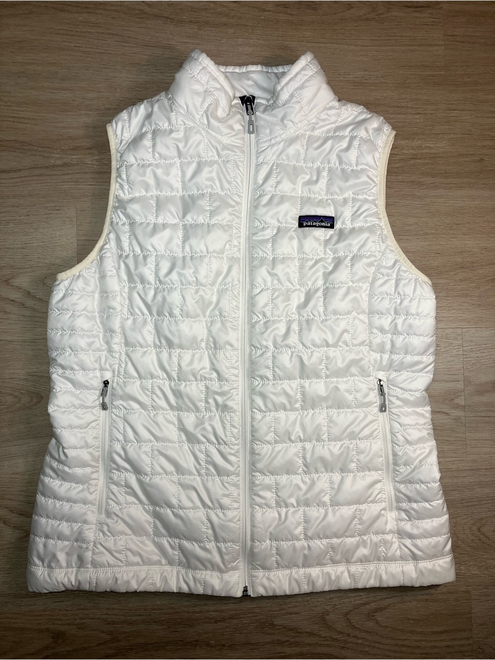white Patagonia Women's Nano Puff Vest size XL